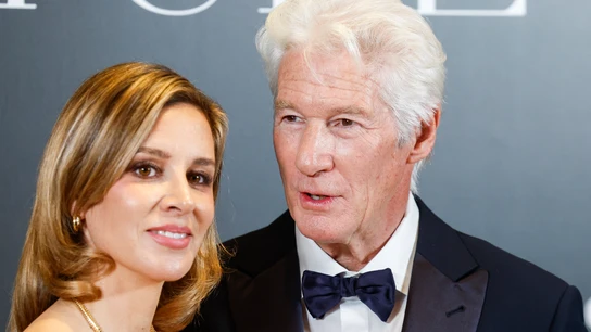 Richard Gere y su mujer Alejandra Silva en Madrid Richard Gere y su mujer Alejandra Silva en Madrid