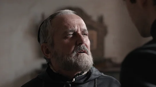 El padre Lasarte se enfrenta al padre Gonzalo: “¿Son los encantos de esa morena los que os hacen hablar con ese fervor? El padre Lasarte se enfrenta al padre Gonzalo: “¿Son los encantos de esa morena los que os hacen hablar con ese fervor?