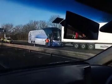 El autobús del Real Madrid, accidentado