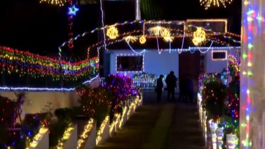 La casa de A Guarda, en Galicia, que tiene medio mill&oacute;n de luces
