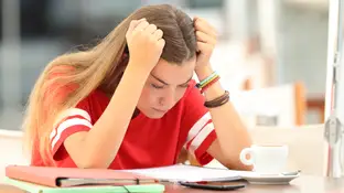 Una joven con ansiedad Una joven con ansiedad