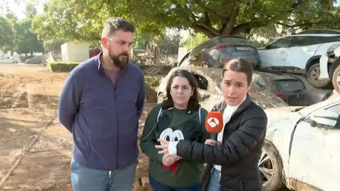 Paiporta, sin ayudas un mes después Paiporta, sin ayudas un mes después