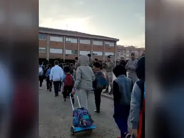 Niños al colegio Benetúser Niños al colegio Benetúser