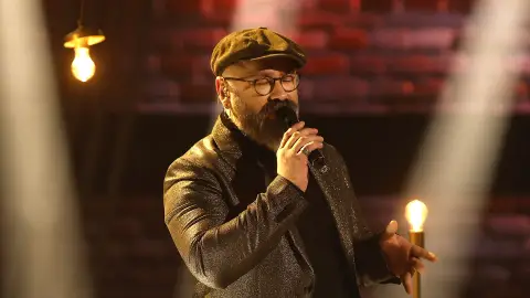 ¡Elegancia en estado puro! Pol nos llena de sabiduría con un tema de Elthon Jon ¡Elegancia en estado puro! Pol nos llena de sabiduría con un tema de Elthon Jon