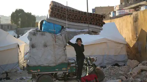 Desplazados sirios en la localidad de Idlib Desplazados sirios en la localidad de Idlib