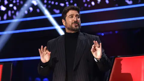 La arriesgada promesa de Antonio Orozco si su talent gana La Voz como Antonio José en 2015: "Ofrecí mi cuerpo" La arriesgada promesa de Antonio Orozco si su talent gana La Voz como Antonio José en 2015: "Ofrecí mi cuerpo"