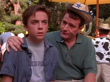 Frankie Muniz y Bryan Cranston en Malcolm Frankie Muniz y Bryan Cranston en Malcolm