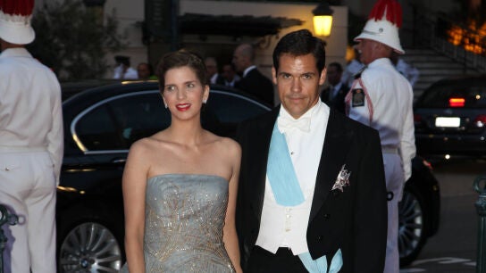 Margarita Vargas y Luis Alfonso de Borb&oacute;n en la boda de Alberto de M&oacute;naco y Charlene en 2011