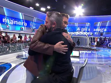 El motivo por el que Roberto Leal se emociona en Pasapalabra: Miguel Lago le llega al corazón El motivo por el que Roberto Leal se emociona en Pasapalabra: Miguel Lago le llega al corazón