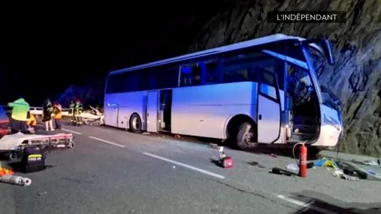 Autobús accidentado en los Pirineos Autobús accidentado en los Pirineos