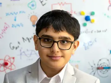 Krish Arora: el niño británico más inteligente que Einstein Krish Arora: el niño británico más inteligente que Einstein