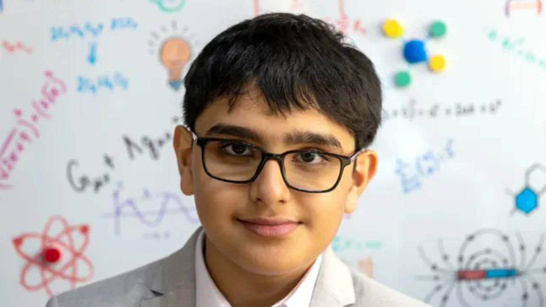 Krish Arora: el niño británico más inteligente que Einstein Krish Arora: el niño británico más inteligente que Einstein