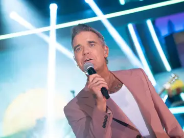 ¡Espectacular! Robbie Williams canta su última canción en El Hormiguero ¡Espectacular! Robbie Williams canta su última canción en El Hormiguero