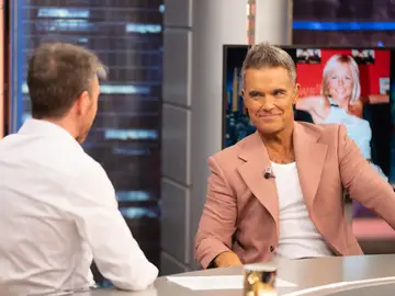 La etapa más complicada de Robbie Williams: "Era alcohólico, drogadicto, y debía 300.000 libras" La etapa más complicada de Robbie Williams: "Era alcohólico, drogadicto, y debía 300.000 libras"