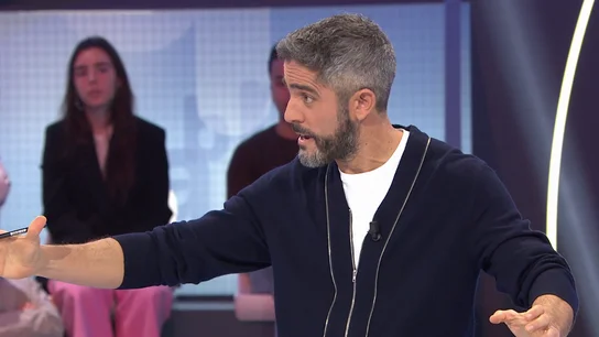 Roberto Leal revela un gran secreto de la mesa de Pasapalabra: “Se quedó ya pegado” Roberto Leal revela un gran secreto de la mesa de Pasapalabra: “Se quedó ya pegado”