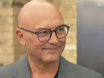 Acoso sexual. Un famoso presentador de la BBC acusado. Acoso sexual. Un famoso presentador de la BBC acusado.