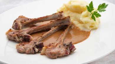 Chuletillas de cordero con salsa cazadora, de Karlos Arguiñano: 