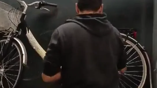 Un taller de Peralta repara bicicletas para los afectados por la DANA en Valencia Un taller de Peralta repara bicicletas para los afectados por la DANA en Valencia