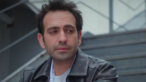 “¿Cuándo dejarás de cargar con todo?”: Evren anima a Bahar a divorciarse de Timur “¿Cuándo dejarás de cargar con todo?”: Evren anima a Bahar a divorciarse de Timur