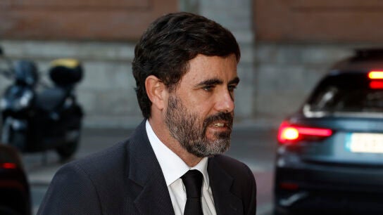 Antonio Matos en el funeral de Caritina Goyanes 