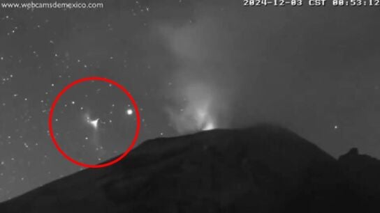 Im&aacute;genes de la webcam que monitorea el volc&aacute;n Popocat&eacute;petl