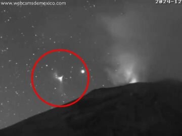 Imágenes de la webcam que monitorea el volcán Popocatépetl