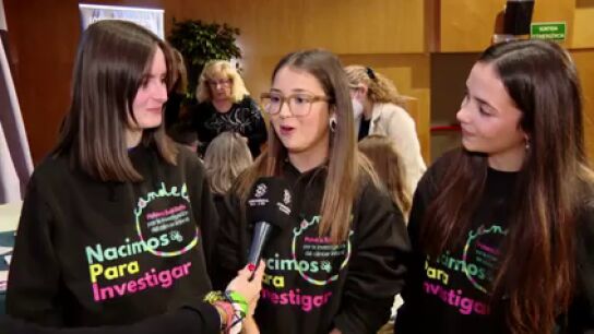 Iniciativa solidaria 'Pulseras Candela' contra el c&aacute;ncer infantil