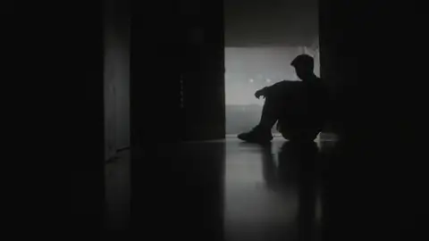 Un adolescente en soledad Los problemas de salud mental en niños y jóvenes han aumentado un 643% en los últimos 30 años