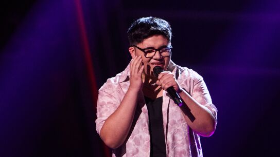 As&iacute; ha sido la evoluci&oacute;n de Alan Brizuela en La Voz: la sorpresa de Luis Fonsi para la segunda Semifinal