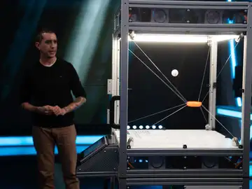 ¡Un robot capaz de hacer malabares! El experimento que ha dejado atónito a Aaron Taylor-Johnson ¡Un robot capaz de hacer malabares! El experimento que ha dejado atónito a Aaron Taylor-Johnson