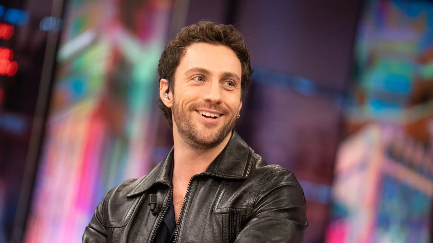 El secreto de la granja de Aaron Taylor-Johnson: "Tengo en el pajar un gimnasio" El secreto de la granja de Aaron Taylor-Johnson: "Tengo en el pajar un gimnasio"