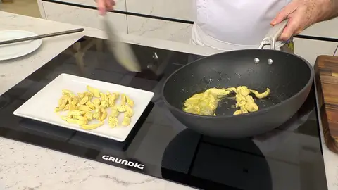 Retíralas a un plato y resérvalas Retíralas a un plato y resérvalas