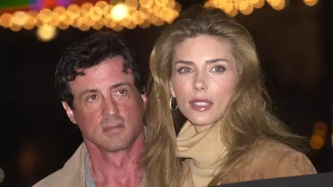Sylvester Stallone y su mujer Jennifer Flavin en el 2001 Sylvester Stallone y su mujer Jennifer Flavin en el 2001