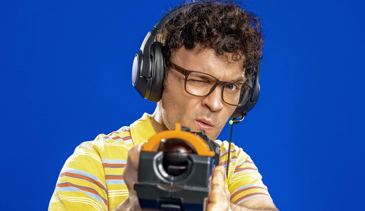 Adam Jezierski es Goyito, el hijo pequeño de María y Gregorio en Señor, dame paciencia