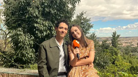 Isabel Moreno y Pablo Béjar nos cuentan cómo ha evolucionado la relación de Clauteo: “Nos hemos enamorado de nuestros personajes Isabel Moreno y Pablo Béjar nos cuentan cómo ha evolucionado la relación de Clauteo: “Nos hemos enamorado de nuestros personajes