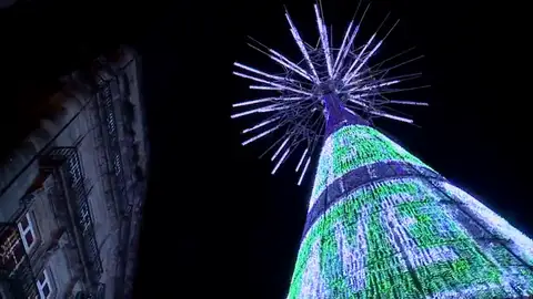La 'mejor Navidad del mundo' es todo un desafío para algunos vecinos del centro de Vigo La 'mejor Navidad del mundo' es todo un desafío para algunos vecinos del centro de Vigo