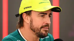 Fernando Alonso en el paddock del GP de Abu Dabi Fernando Alonso en el paddock del GP de Abu Dabi