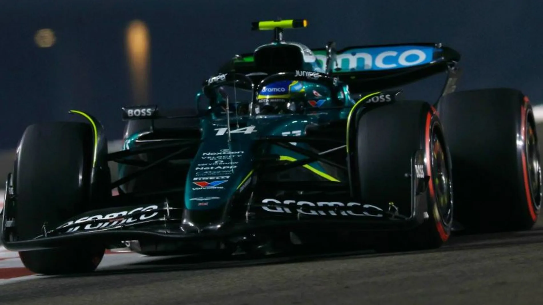 Fernando Alonso durante la clasificación en Abu Dabi Fernando Alonso durante la clasificación en Abu Dabi