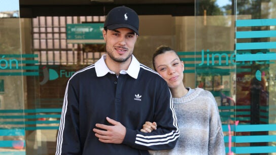 Carlo Costanzia y Alejandra Rubio tras ser padres