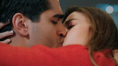 Un beso apasionado en el aeropuerto: ¿el principio de un nuevo comienzo para Ferit y Seyran? 