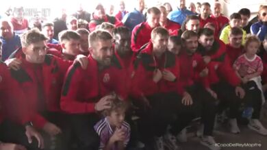 Locura de la Deportiva Minera: así celebraron los futbolistas su cruce contra el Real Madrid en Copa