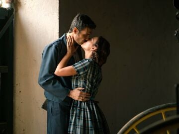 Miriam y Joaqu&iacute;n, incapaces de reprimir sus sentimientos, se dejan llevar y&hellip; &iexcl;vuelven a besarse!