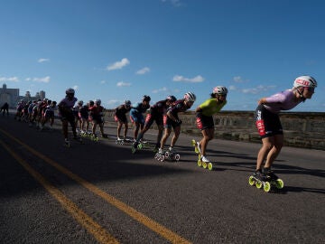 Participantes en la tercera prueba del World Skate Marathon Tour 2024 en La Habana (Cuba)