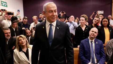 El primer ministro israelí, Benjamín Netanyahu, en el tribunal de Tel Aviv El primer ministro israelí, Benjamín Netanyahu, en el tribunal de Tel Aviv