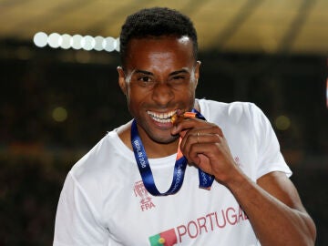 El atleta portugués Nelson Évora en 2018