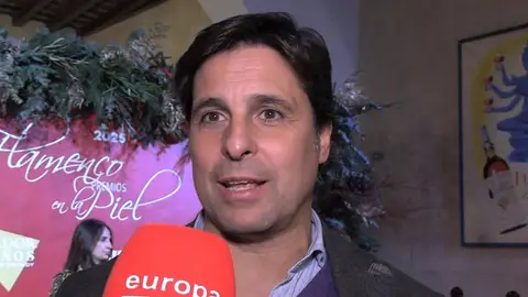 Fran Rivera haciendo declaraciones a la prensa Fran Rivera haciendo declaraciones a la prensa