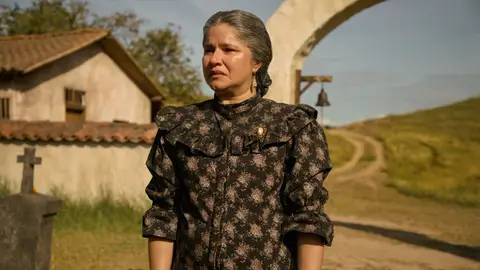 Marleyda Soto (Úrsula mayor) en Cien años de soledad Marleyda Soto (Úrsula mayor) en Cien años de soledad