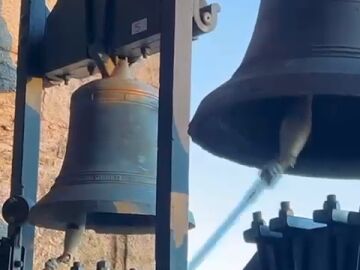 Las campanas de la Catedral de Santiago resuenen por los derechos humanos