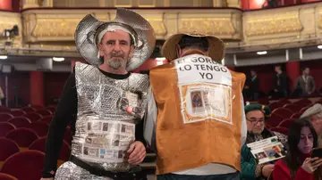 Los mejores disfraces del Sorteo de La Loteria de Navidad en el Teatro Real Los mejores disfraces del Sorteo de La Loteria de Navidad en el Teatro Real