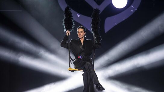 &iexcl;Menudo show! Javier Ambrossi marca el inicio de la Gran Final de Mask Singer 